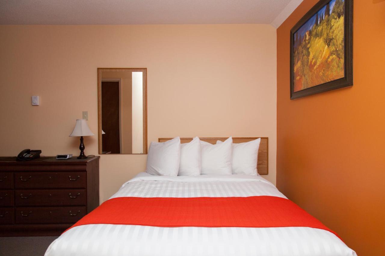 Hotel Robin Hood Grand Falls Windsor Exterior foto