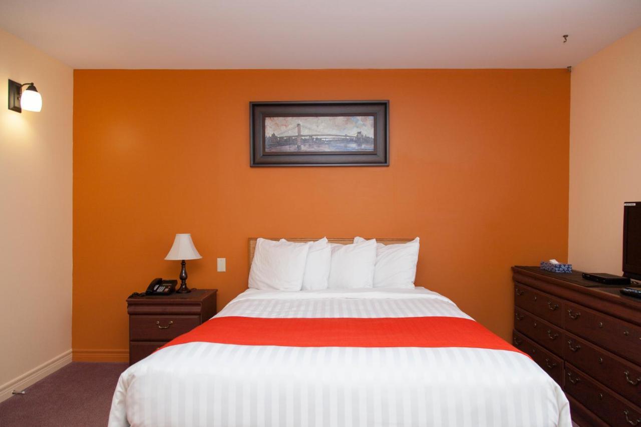 Hotel Robin Hood Grand Falls Windsor Exterior foto
