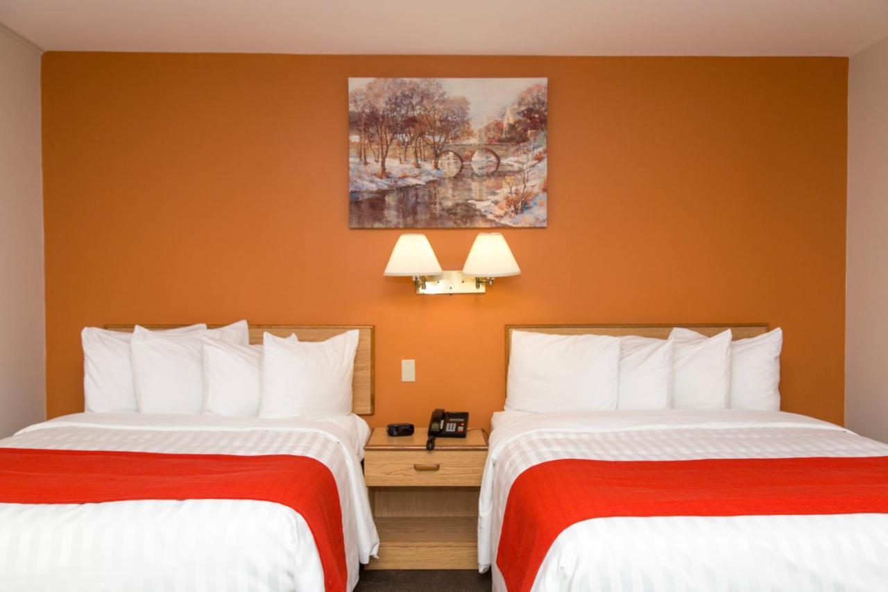 Hotel Robin Hood Grand Falls Windsor Exterior foto