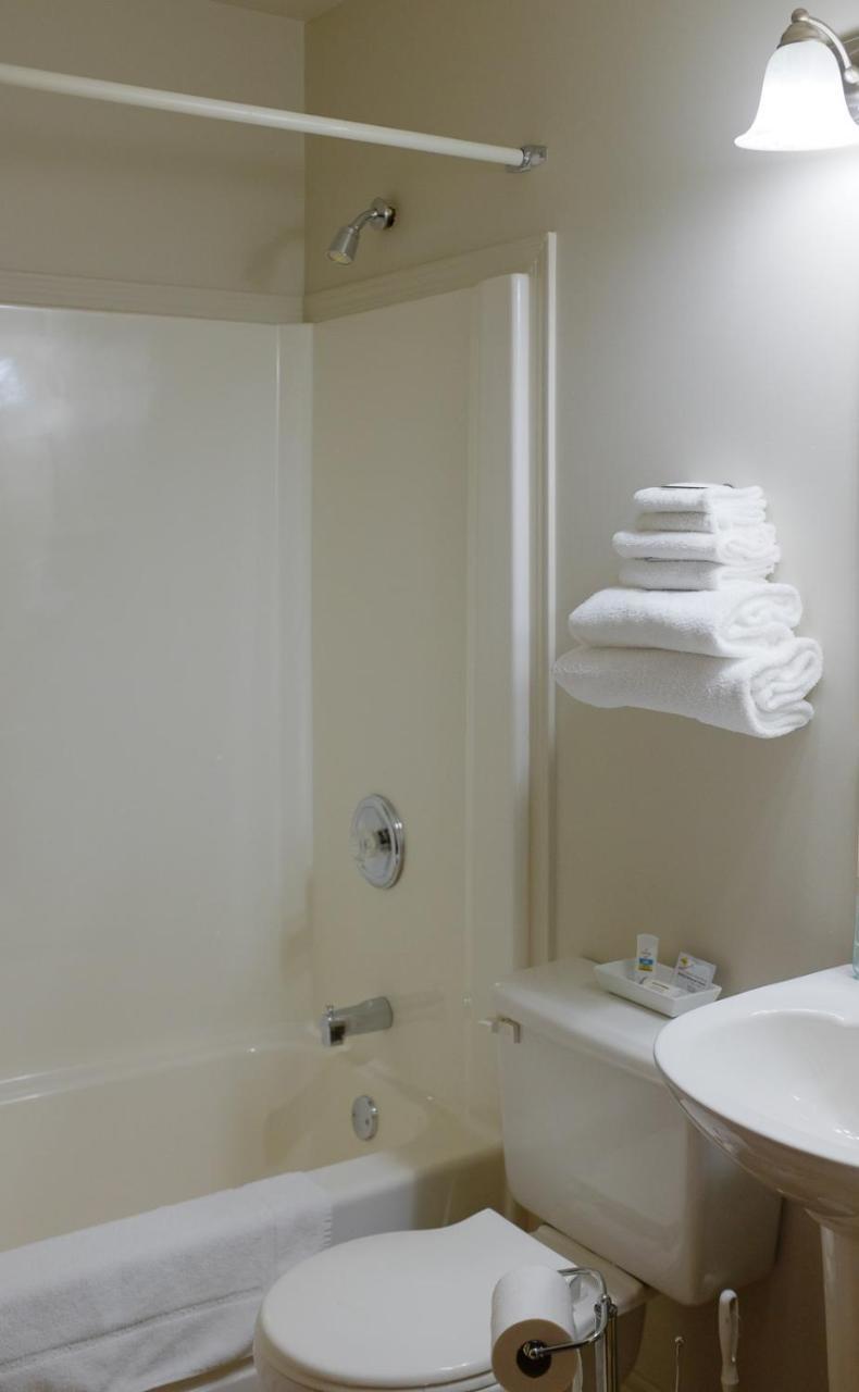 Hotel Robin Hood Grand Falls Windsor Exterior foto